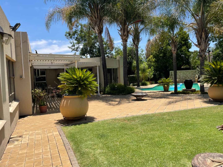 4 Bedroom Property for Sale in Heuwelsig Free State